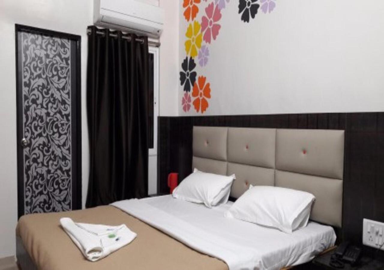 אאורנגבד Hotel Royal Regency מראה חיצוני תמונה