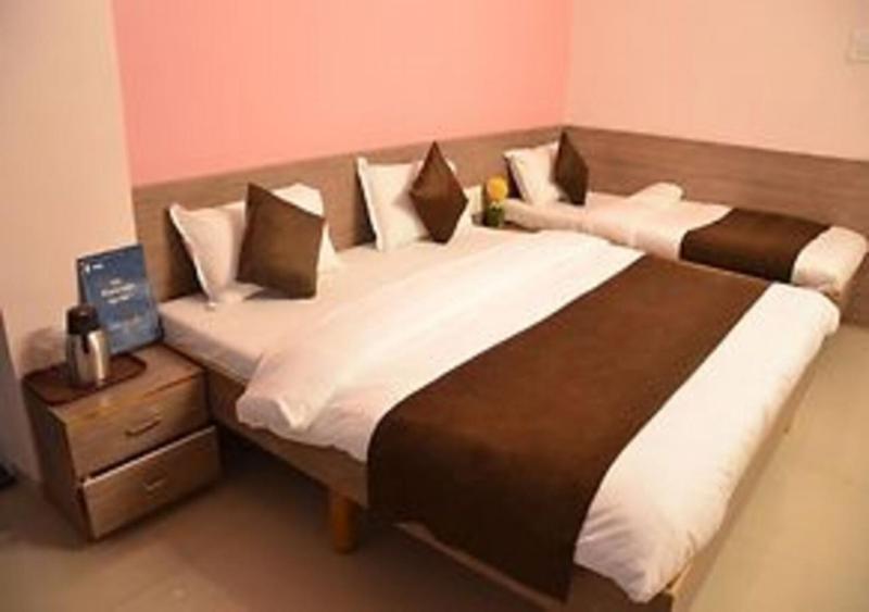 אאורנגבד Hotel Royal Regency מראה חיצוני תמונה